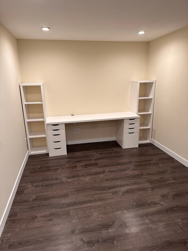 Photo - 2405 SW 106th St