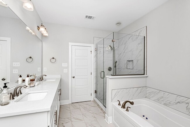 Photo - 3 Bedroom Home in River Hills