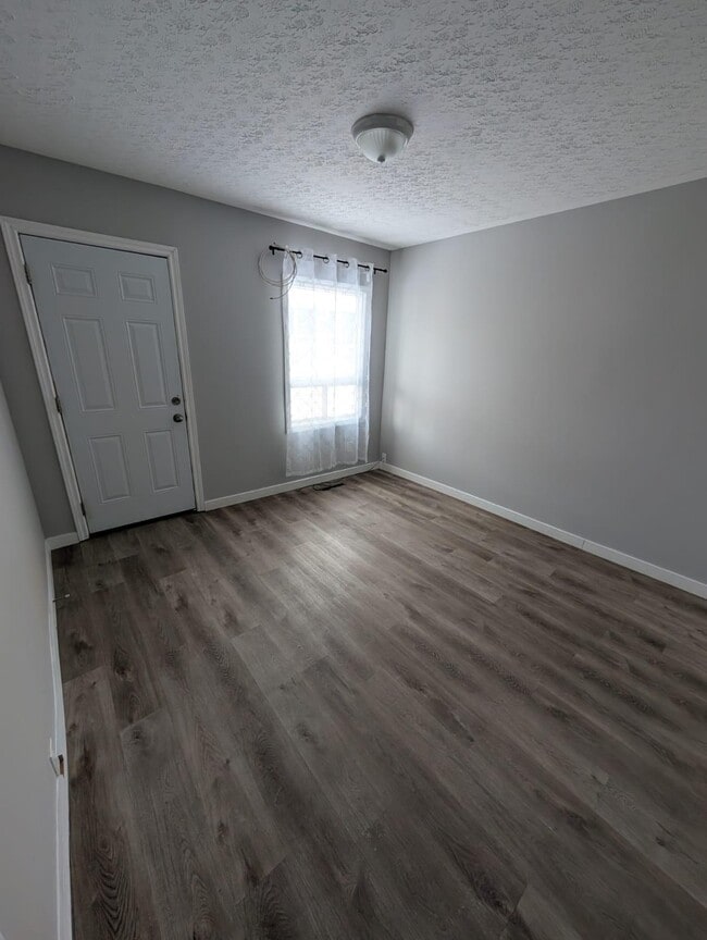 Photo - Immediate Move-In! $1749 ALL-INCLUSIVE 2-Bed Main Floor w/ Private Laundry in Timmins! Unit 1