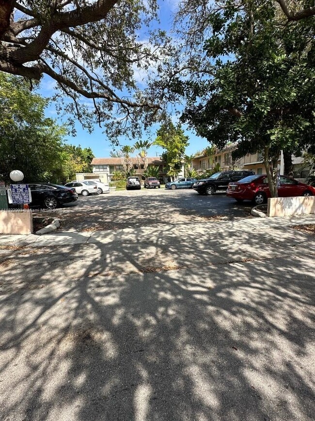 Photo - 2225 Monroe St Condo Unit B2