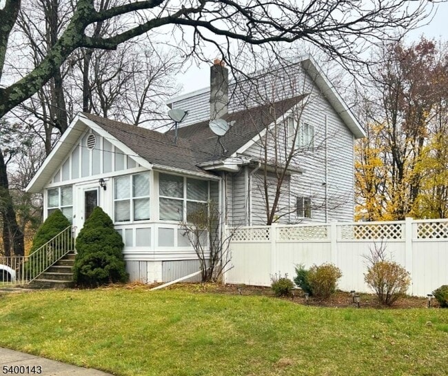 Photo - 31 Washington Ave