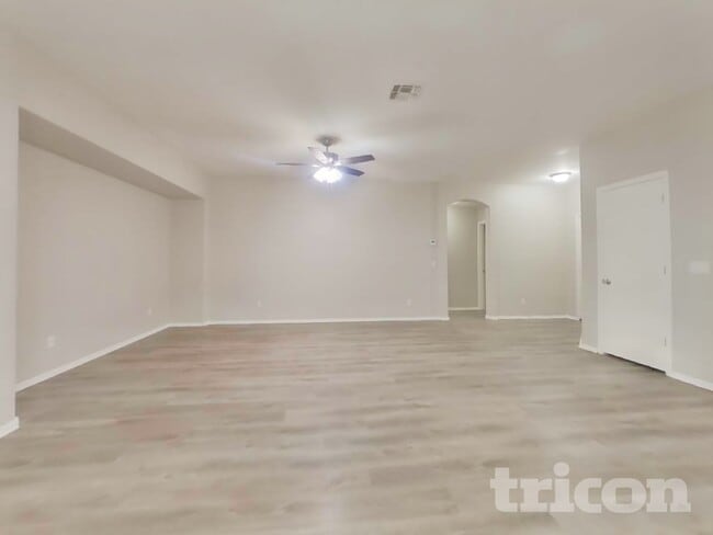 Photo - 13038 W Aster Dr