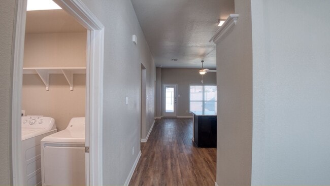 Photo - 513 Fallbrook Dr