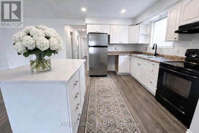 Photo - 38 Mayfair Dr