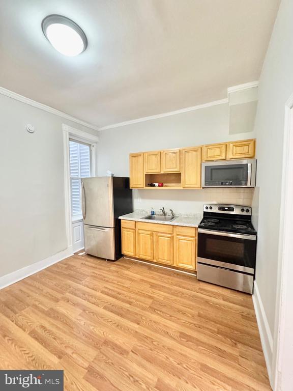 Building Photo - 1813 W Thompson St Unit 1 Rental