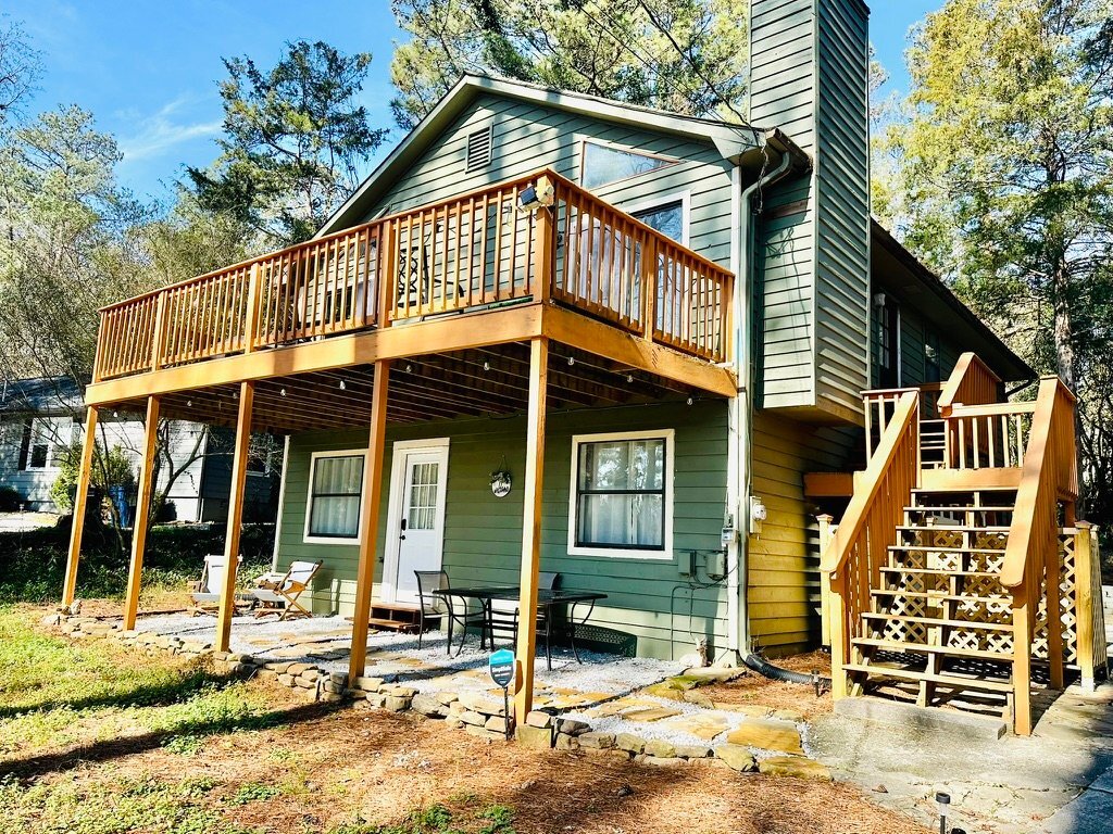 Photo - 947 Lake Dr SW Unidad A - Upstairs