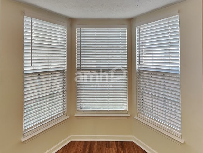 Photo - 4804 Enoch Dr