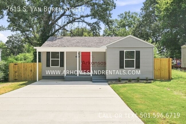 Building Photo - 2613 S Van Buren St