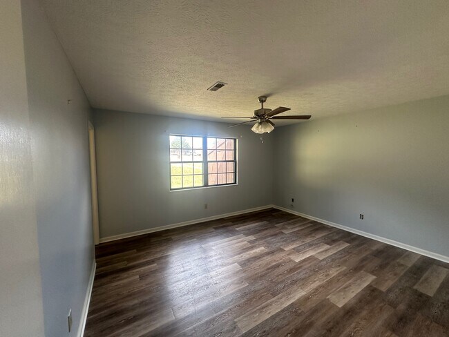 Photo - 1012 Windview Pl Unit 1014 B Windview Pl