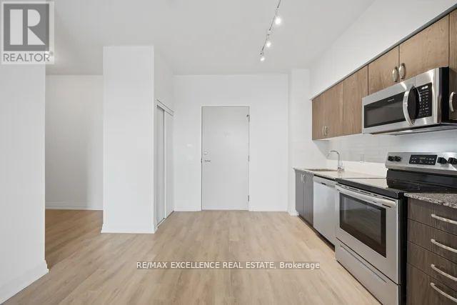 Photo - 10 Meadowglen Pl Unit 309