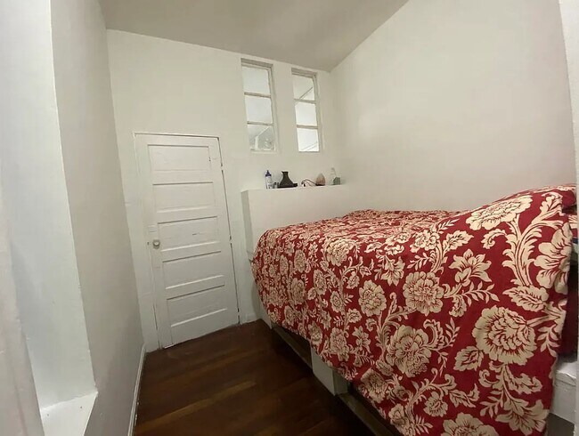 Photo - 248 Broome St Unit 6