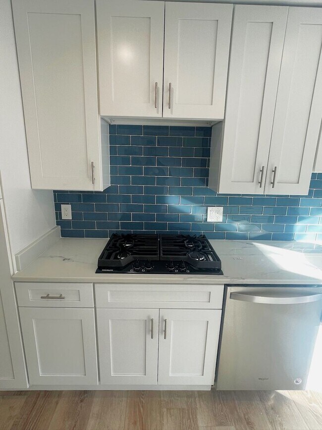 Photo - Newly Renovated 3 Level Townhome!