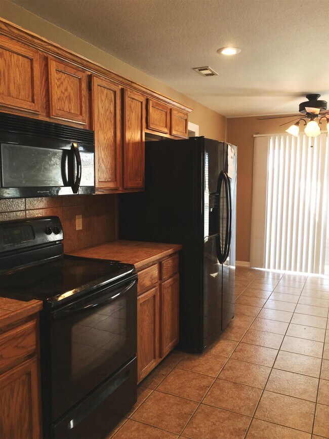 Photo - 6670 Cutter Ct