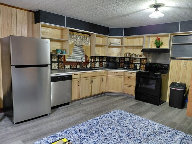 Photo - Studio apartment for rent (short term available)