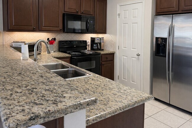 Photo - 114 Forest Dr Loop