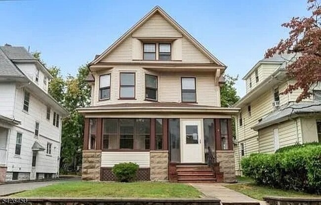 Photo - 4 Claremont Pl Unidad 2