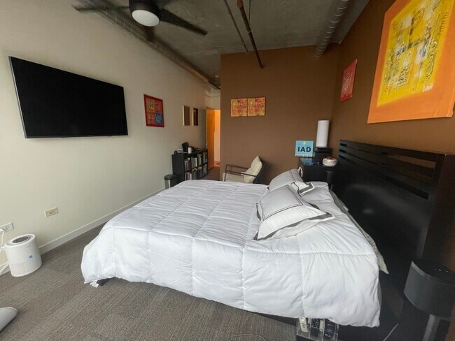 Photo - 700 W Van Buren St Unidad 1202