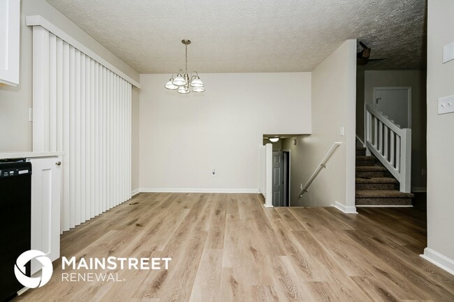 Photo - 40 Derby Country Dr