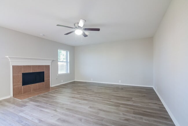 Photo - 1006 Zachary Dr