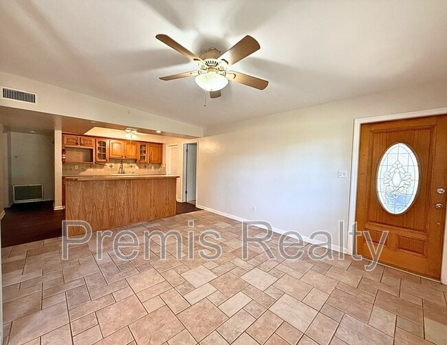 Photo - 1872 McKinley St