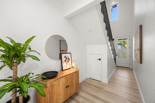 Photo - 4611 Dewberry St