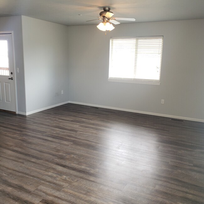 412 N Sioux Blvd Unit 12
