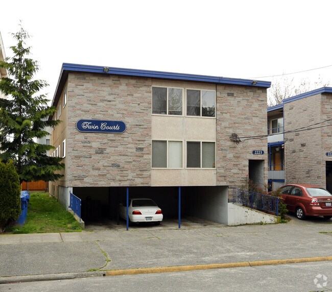 Twin Courts Apartments - Twin Courts Apartments