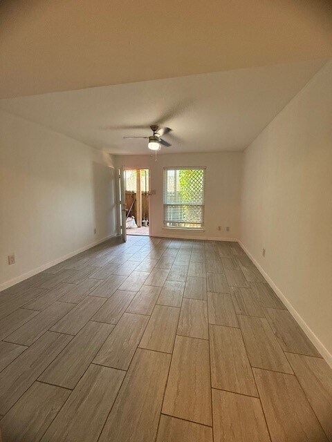 Photo - 16120 Stuebner Airline Rd