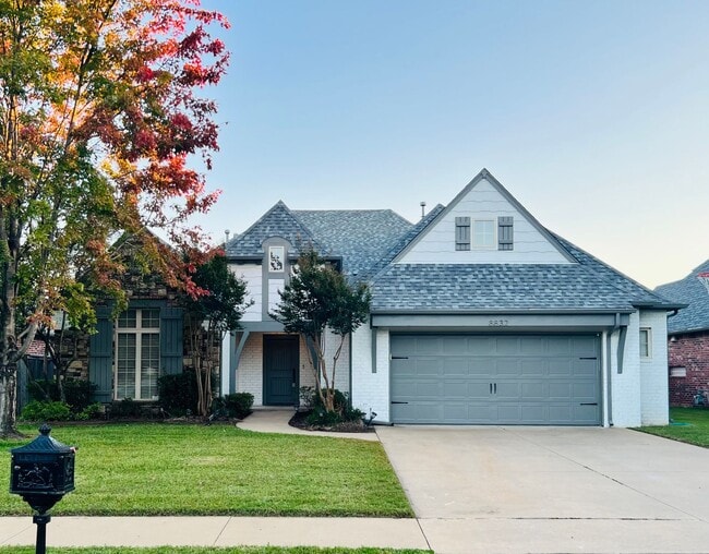 Stunning Home in Bixby Schools! - Stunning Home in Bixby Schools!