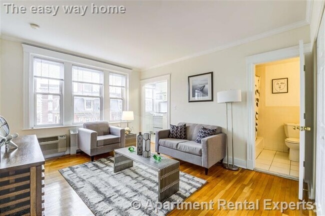 Building Photo - 1 Langdon St Unit #4 Rental