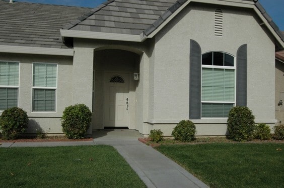 Photo - Spacious 3 Bed / 2 Bath Home – Over 2,000 Sq Ft