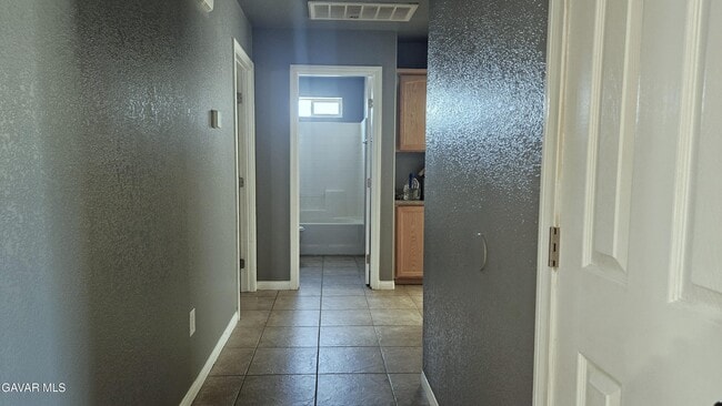 Photo - 10648 Peach Ave