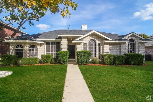 Building Photo - 1528 Warwick Dr Rental