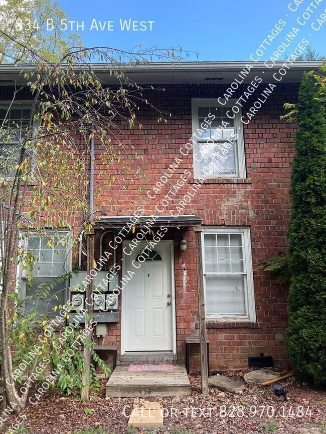 Building Photo - 834 5th Ave W Rental