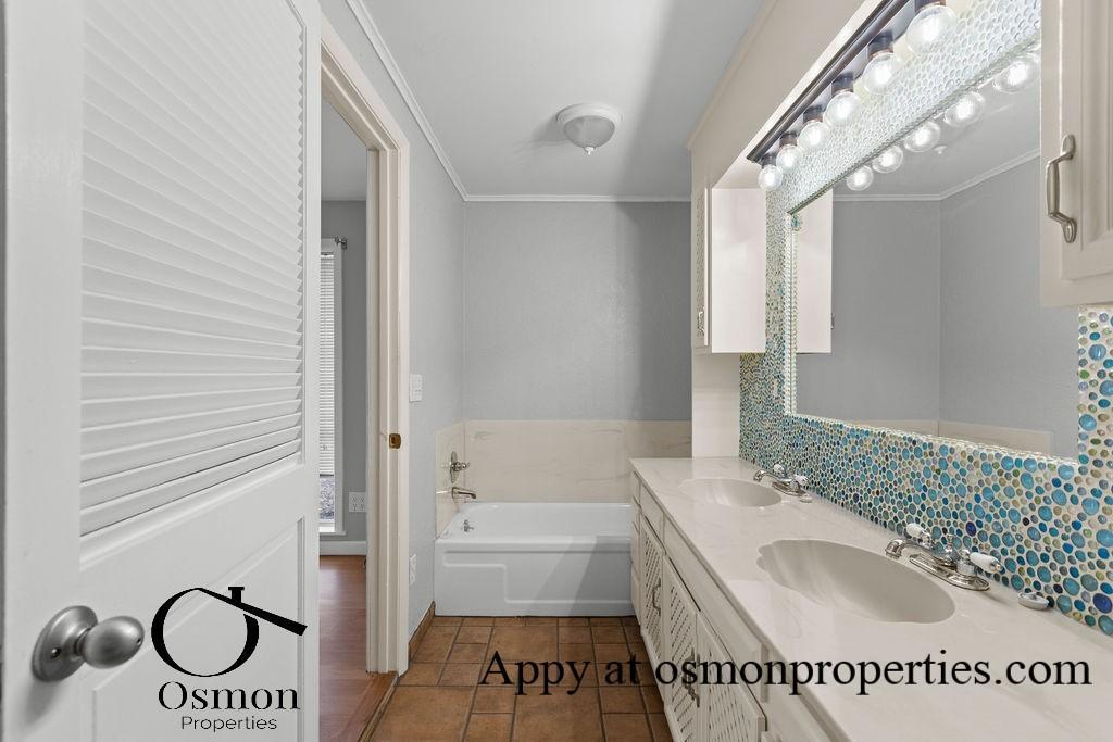 Photo - 1524 Cranfield Rd