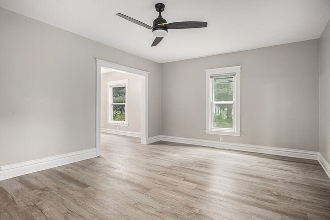Photo - Fully Renovated 3 bed 2 bath home - Ask about our security deposit alternative!