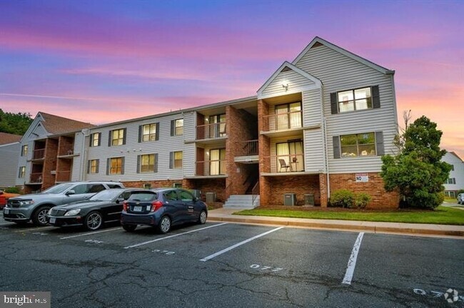 Building Photo - 100 Buckingham Ln Rental