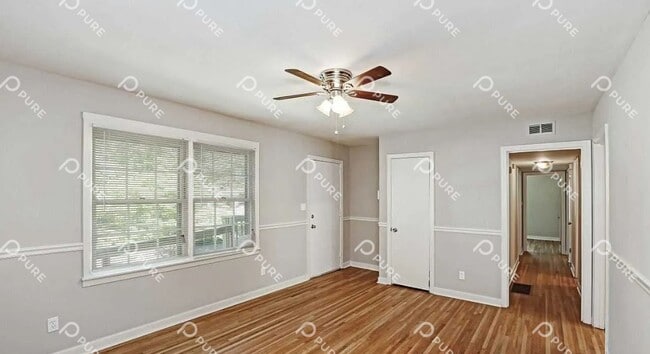 Photo - 3206 Bayless Dr SW