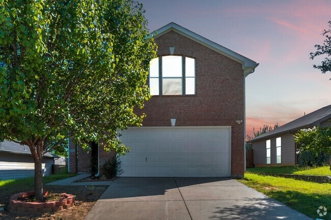 Building Photo - 1946 Courtside Dr Rental