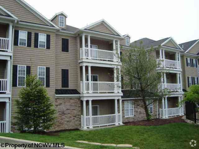 Building Photo - 2536 Suncrest Vlg Unit 1 Rental