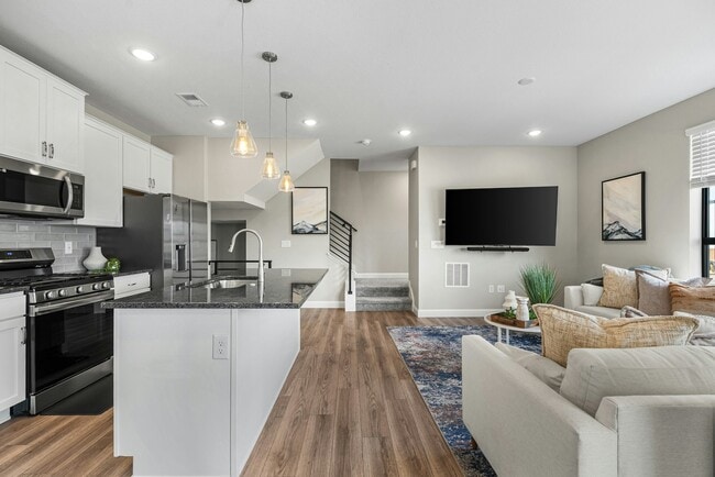 Photo - 2014 S Holly St