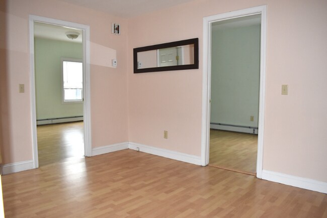 Photo - 61 Hope St