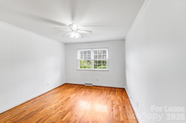 Photo - 405 W Harvie Ave Unidad B