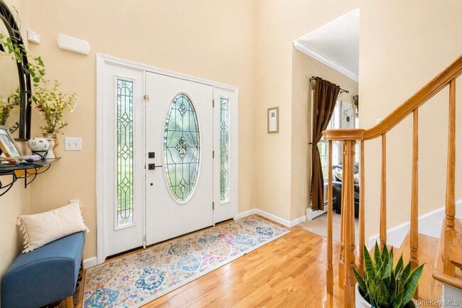 3 Maidstone Ln
