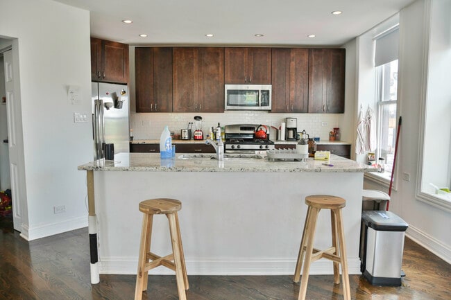 Photo - 2450 N Milwaukee Ave Unit 2F