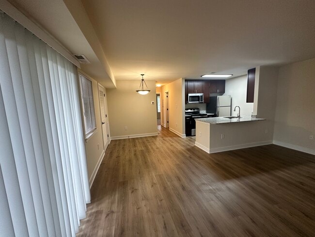 Riverwoods Apartments of Fredericksburg