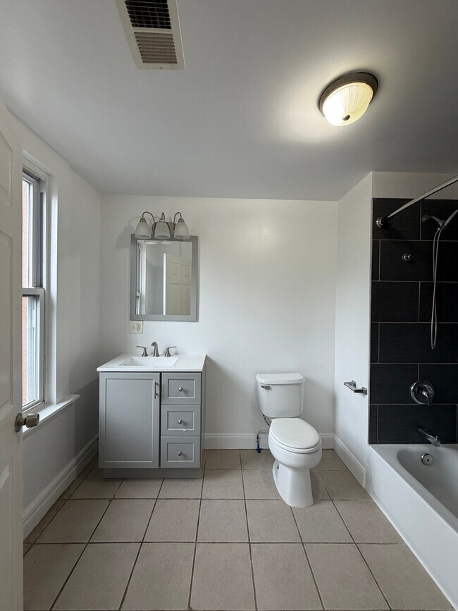 Photo - 58 S 13th St Unidad 2