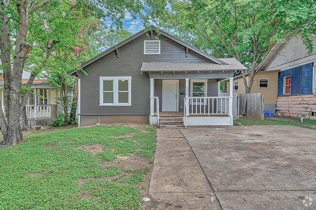 Building Photo - Newly Renovated 3 Bed, 2 Bath Home in Waco