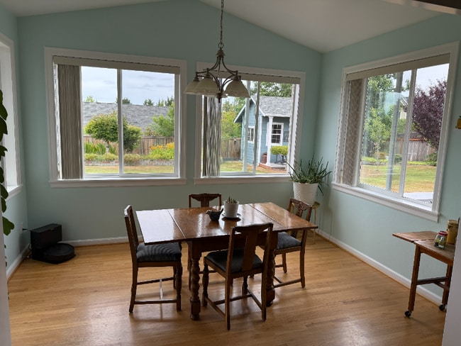 Photo - 400 Cooper Point Rd SW