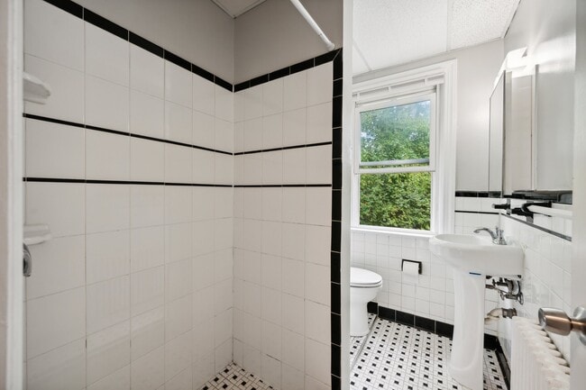 Photo - 4504 Guilford Rd Unit 1